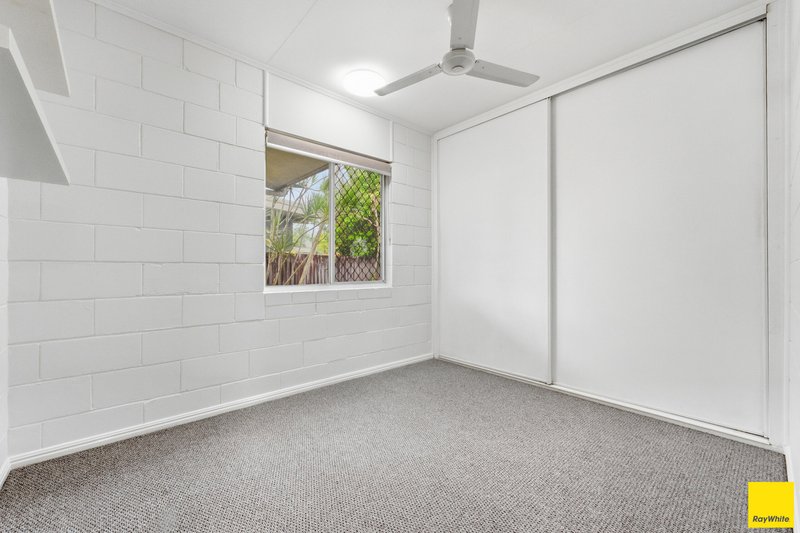 Photo - 2/41 Sperring Street, Manunda QLD 4870 - Image 7