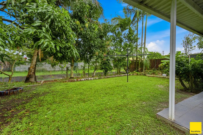 Photo - 2/41 Sperring Street, Manunda QLD 4870 - Image 11