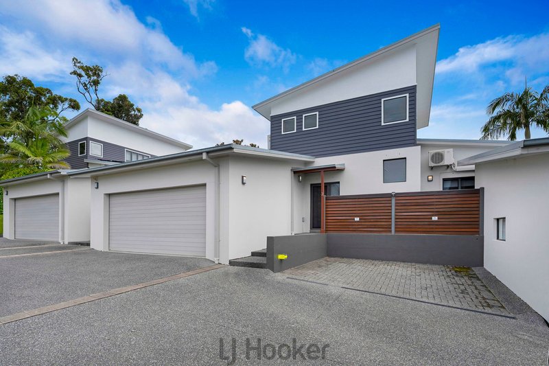 Photo - 2/41 Tallawalla Road, Valentine NSW 2280 - Image 1
