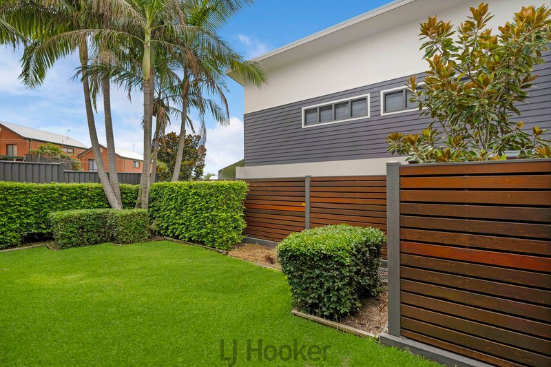 Photo - 2/41 Tallawalla Road, Valentine NSW 2280 - Image 10
