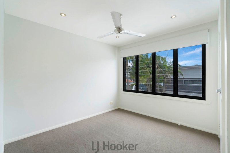 Photo - 2/41 Tallawalla Road, Valentine NSW 2280 - Image 16
