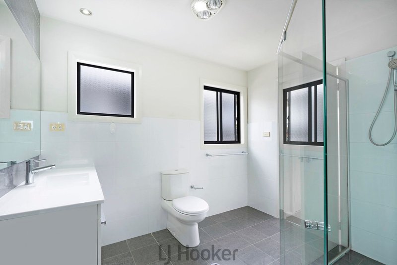 Photo - 2/41 Tallawalla Road, Valentine NSW 2280 - Image 17