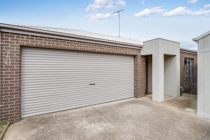 2/41 Wilsons Road, Newcomb VIC 3219