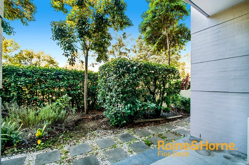 Photo - 24/10 Kings Park Circuit, Five Dock NSW 2046 - Image 4