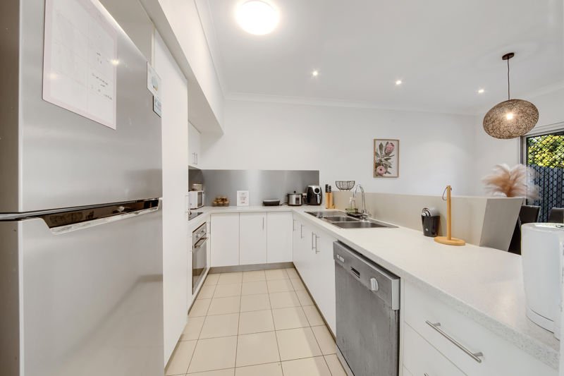 Photo - 24/10 Nothling Street, New Auckland QLD 4680 - Image 3
