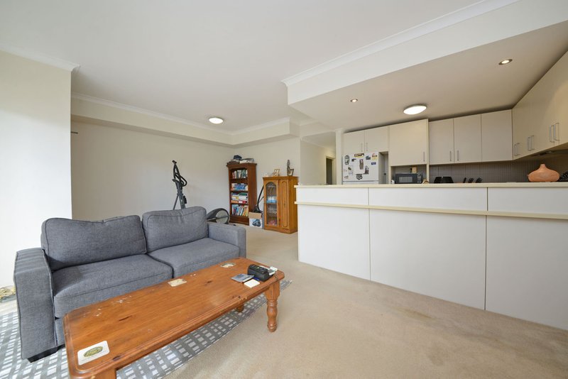 Photo - 24/10 Pavonia Link, Clarkson WA 6030 - Image 3