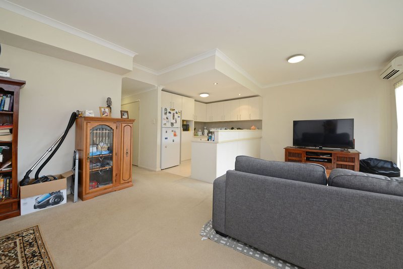 Photo - 24/10 Pavonia Link, Clarkson WA 6030 - Image 4