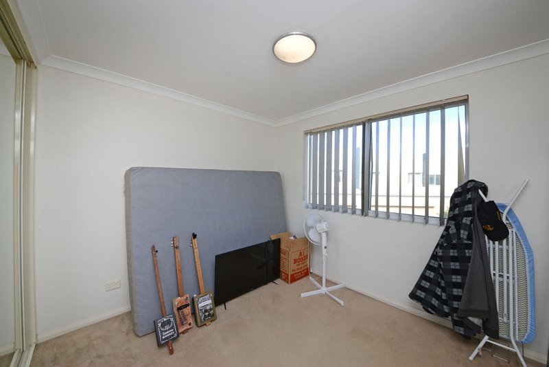 Photo - 24/10 Pavonia Link, Clarkson WA 6030 - Image 12