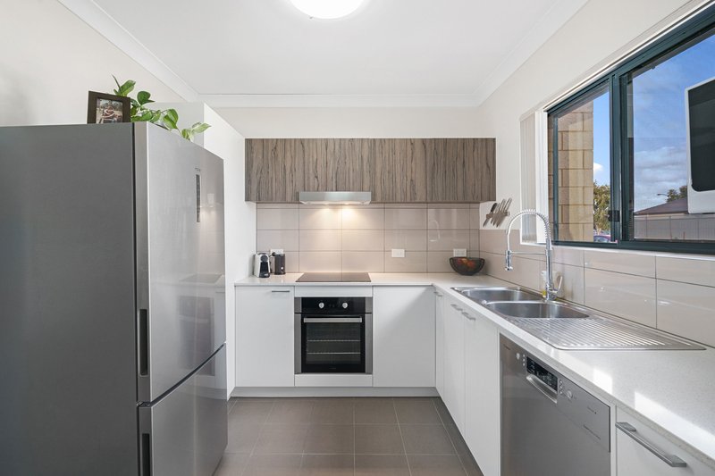 Photo - 24/10 Whitlock Road, Queens Park WA 6107 - Image 6