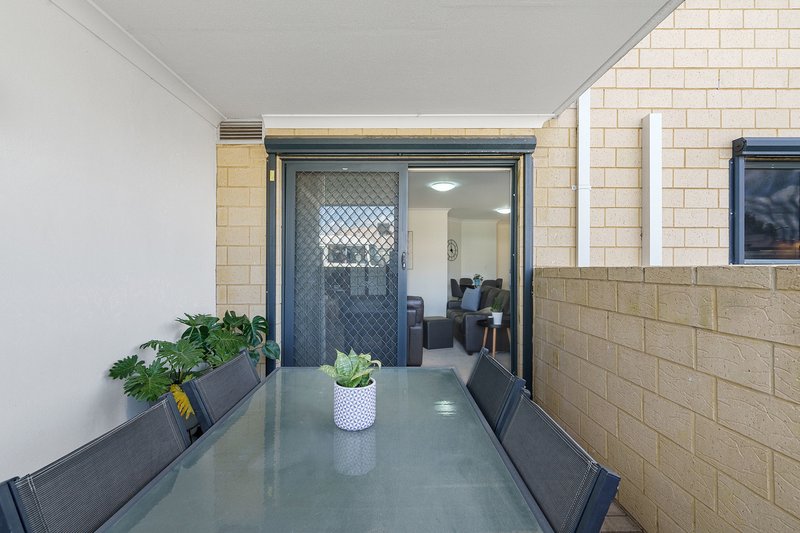 Photo - 24/10 Whitlock Road, Queens Park WA 6107 - Image 7