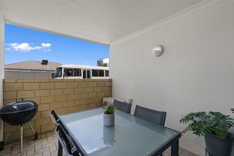 Photo - 24/10 Whitlock Road, Queens Park WA 6107 - Image 8