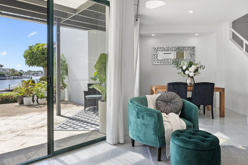 Photo - 24/100 Morala Avenue, Runaway Bay QLD 4216 - Image 5