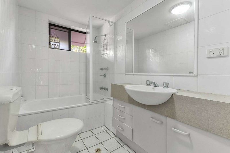 Photo - 24/101 Bowen Street, Spring Hill QLD 4000 - Image 4