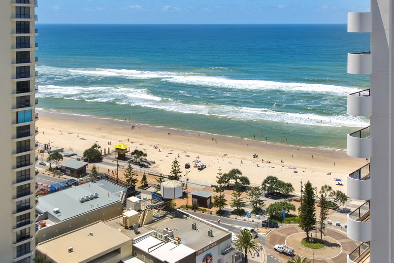 Photo - 2410/18 Hanlan Street, Surfers Paradise QLD 4217 - Image 3