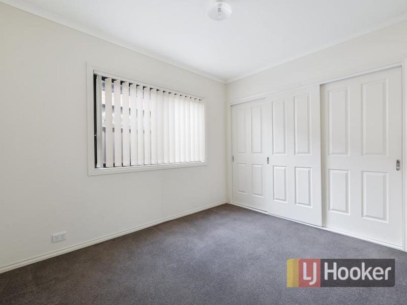 Photo - 24/103 Army Road, Pakenham VIC 3810 - Image 10