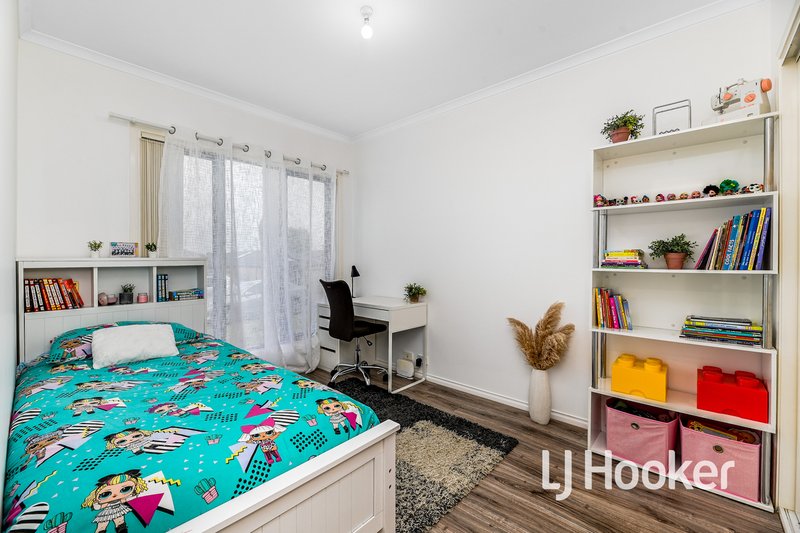 Photo - 24/103 Army Road, Pakenham VIC 3810 - Image 7