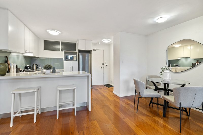 Photo - 24/105 Victoria Street, Potts Point NSW 2011 - Image 3