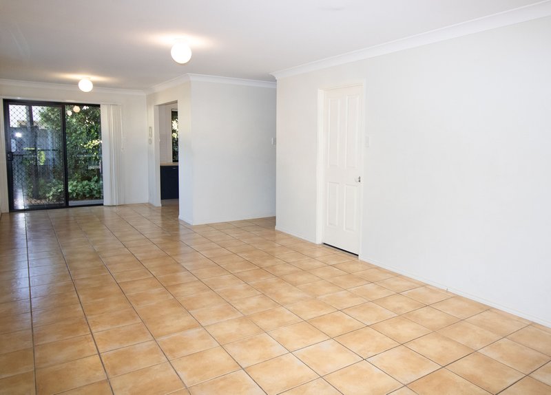 Photo - 24/11 Federation Street, Wynnum West QLD 4178 - Image 4