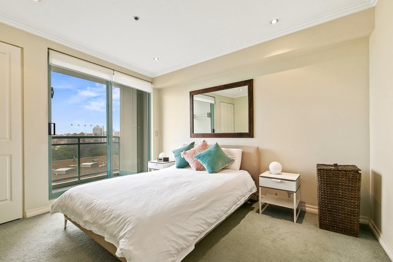 Photo - 24/110 Alfred Street, Milsons Point NSW 2061 - Image 6