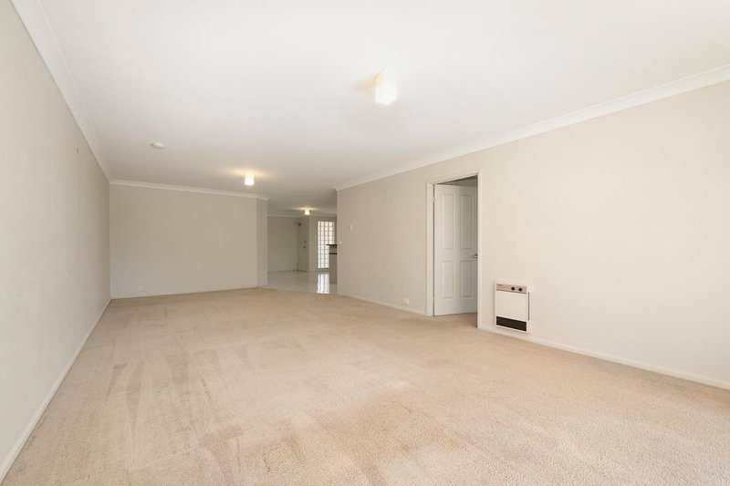 Photo - 24/112 Baldwin Drive, Kaleen ACT 2617 - Image 5