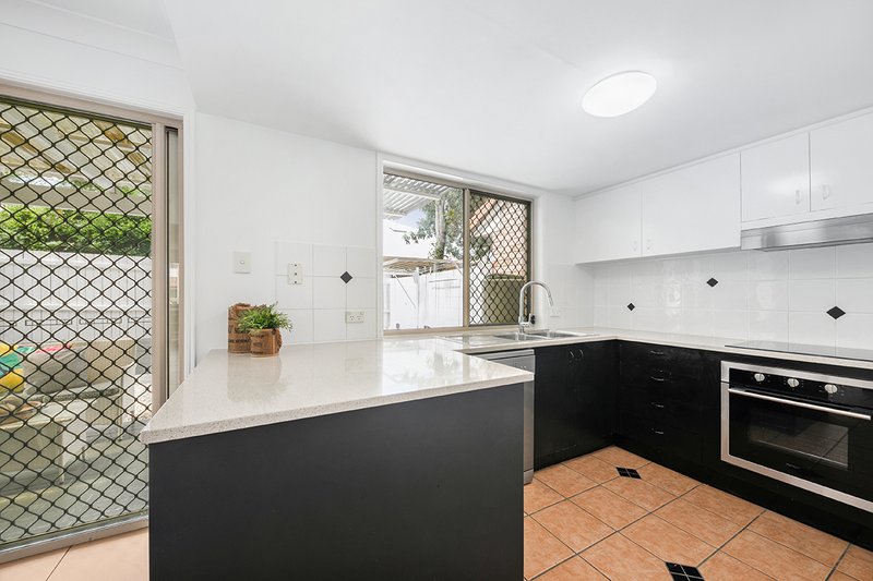 Photo - 24/118 Hamilton Road, Moorooka QLD 4105 - Image 3