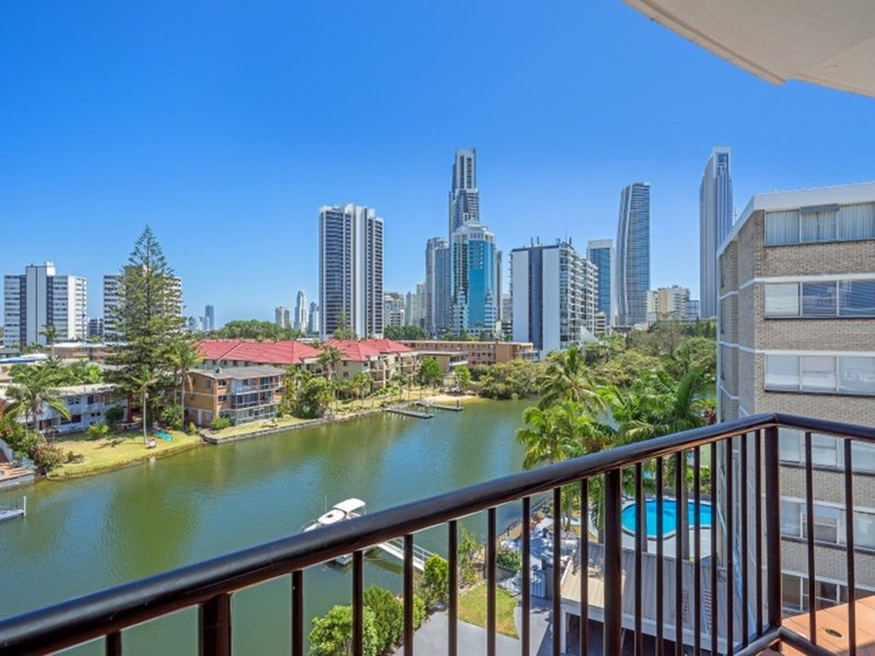 24/12 Paradise Island, Surfers Paradise QLD 4217