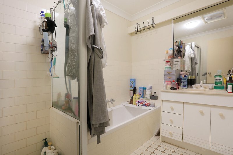 Photo - 24/125 Hansford Road, Coombabah QLD 4216 - Image 6