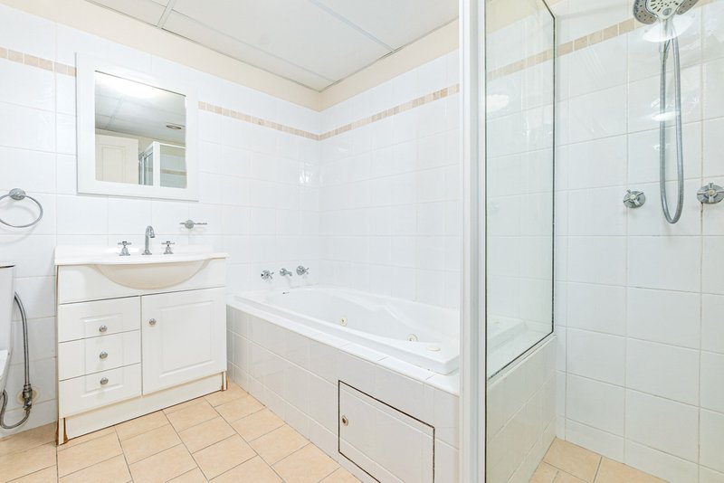 Photo - 24/13-19 Railway Street, Baulkham Hills NSW 2153 - Image 5