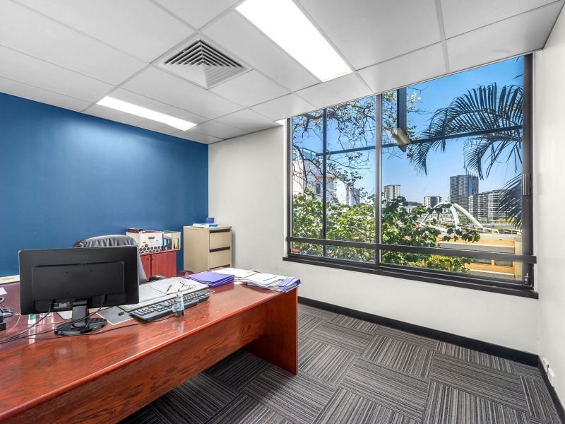 Photo - 2/414 Upper Roma Street, Brisbane QLD 4000 - Image 10