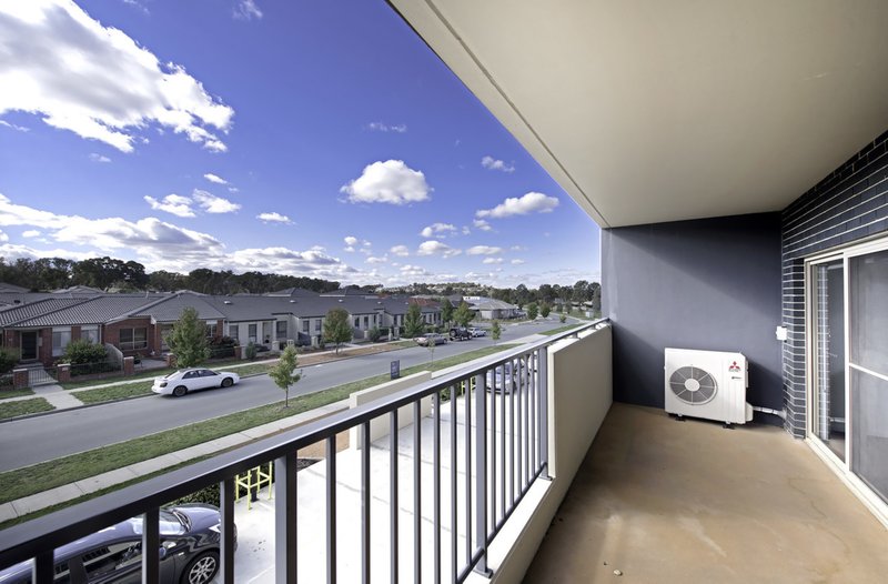 Photo - 24/16 David Miller Crescent, Casey ACT 2913 - Image 3