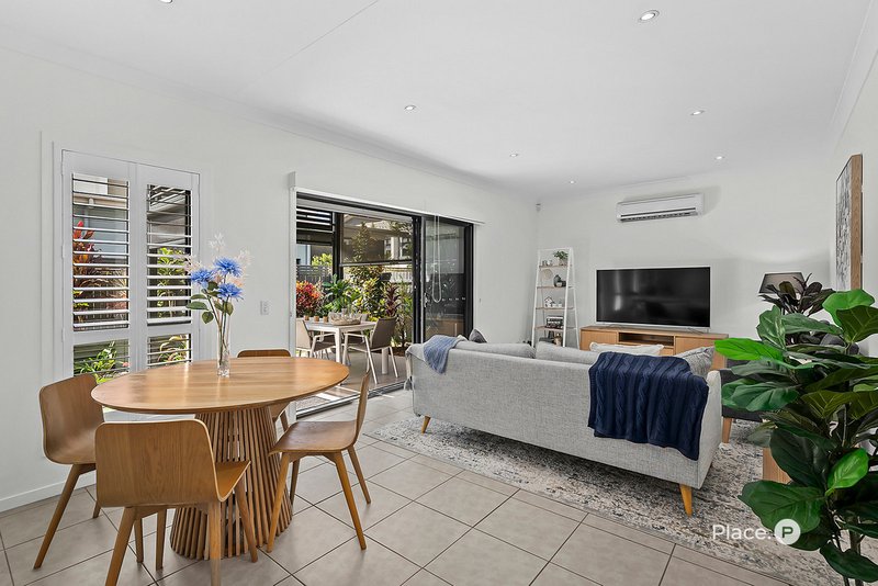 Photo - 24/16 Surbiton Court, Carindale QLD 4152 - Image 7