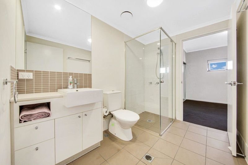 Photo - 241/64 Glenlyon Street, Gladstone Central QLD 4680 - Image 9