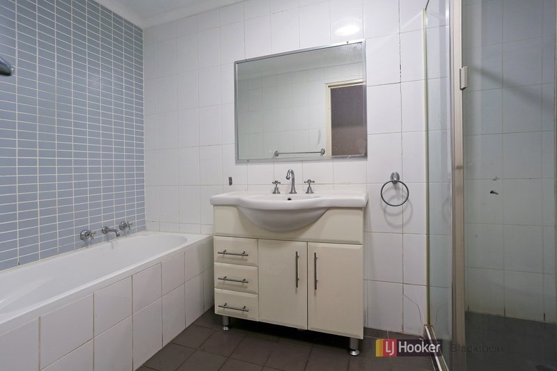 Photo - 24/17-19 Third Avenue, Blacktown NSW 2148 - Image 4