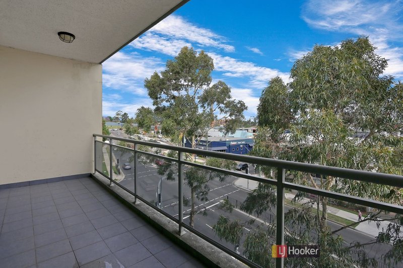 Photo - 24/17-19 Third Avenue, Blacktown NSW 2148 - Image 5