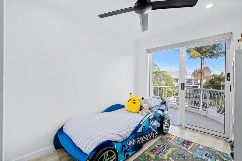 Photo - 24/17 Genoa Street, Surfers Paradise QLD 4217 - Image 7