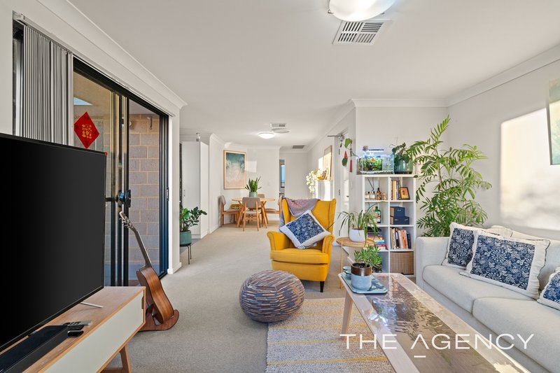 Photo - 24/18 Whitlock Road, Queens Park WA 6107 - Image 2