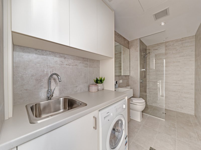 Photo - 2418/380 Murray Street, Perth WA 6000 - Image 7