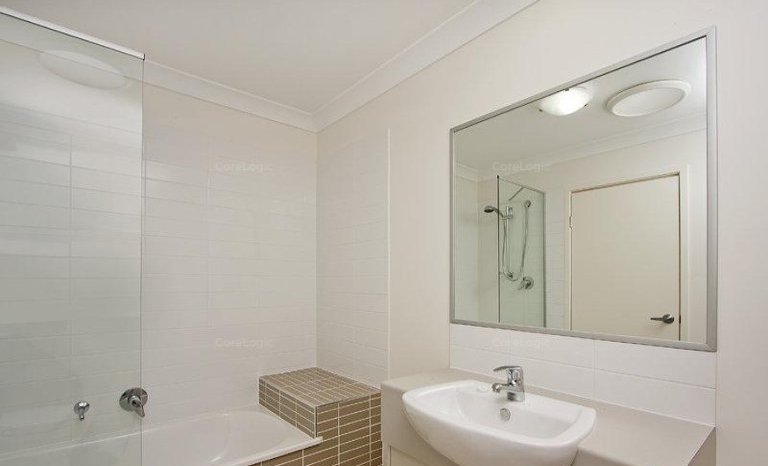 Photo - 24/2-24 Macarthy Road, Marsden QLD 4132 - Image 4