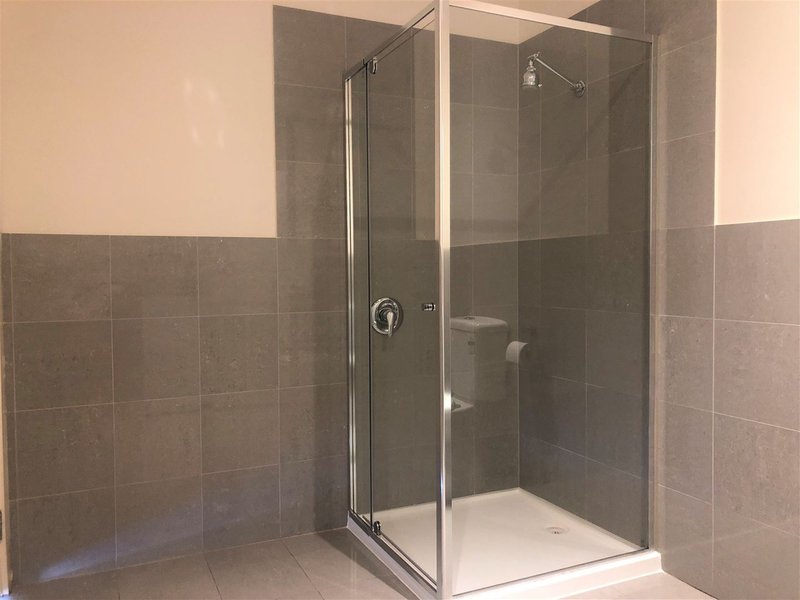 Photo - 24/2-4 Hutton Street, Dandenong VIC 3175 - Image 7