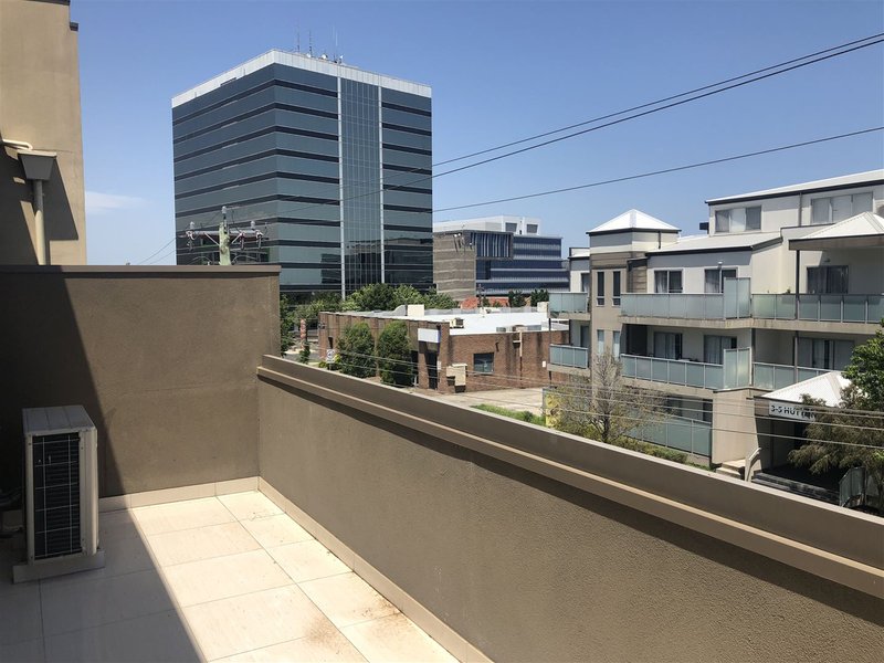 Photo - 24/2-4 Hutton Street, Dandenong VIC 3175 - Image 10
