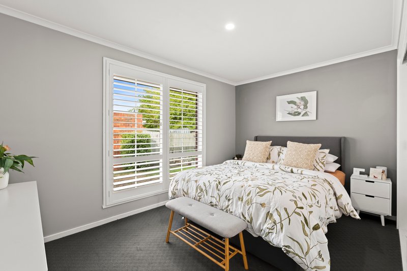 Photo - 2/42-44 Burdoo Drive, Grovedale VIC 3216 - Image 11
