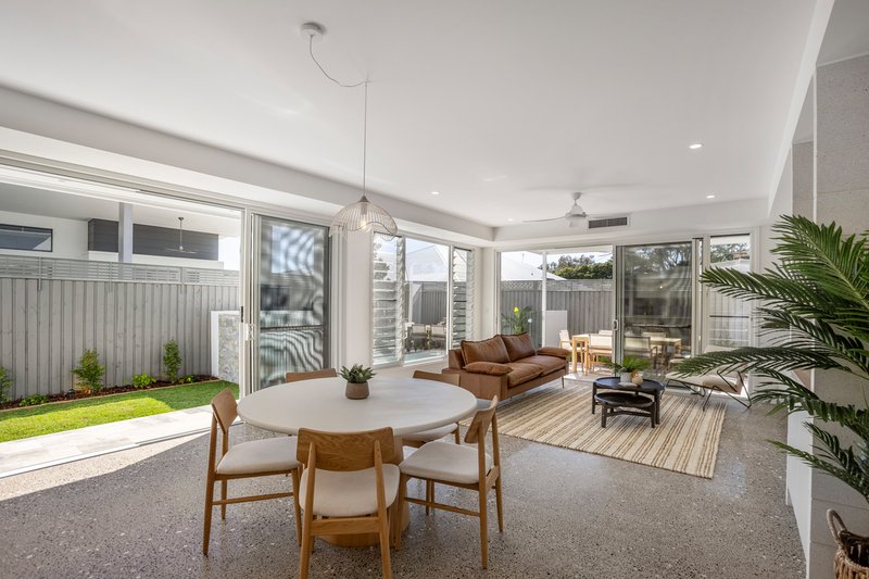 Photo - 2/42 Allambie Street, Maroochydore QLD 4558 - Image 2