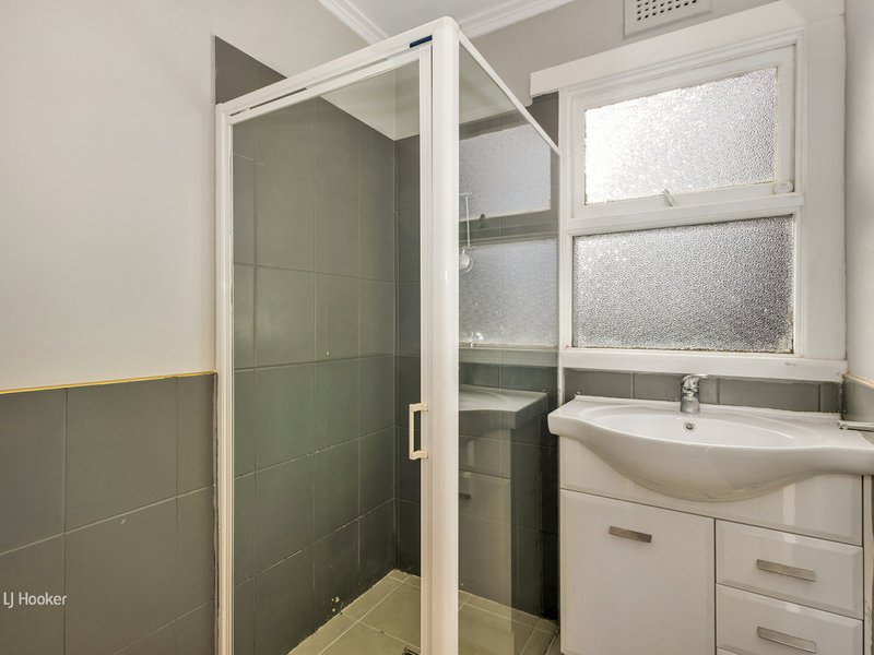 Photo - 242 Best Street, Devonport TAS 7310 - Image 5