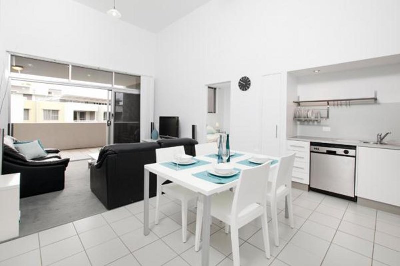 Photo - 24/2 Campbell Street, Toowong QLD 4066 - Image 2