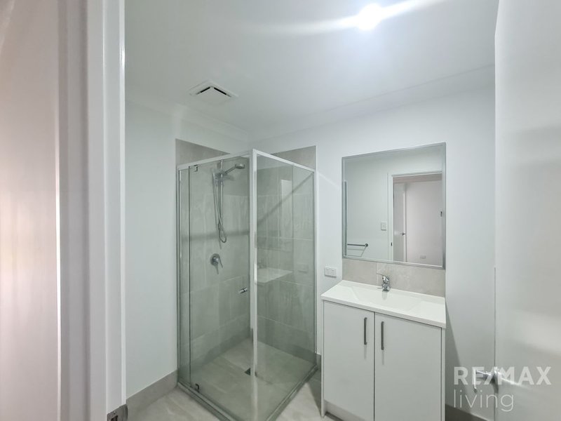 Photo - 2/42 Cronin Street, Morayfield QLD 4506 - Image 5