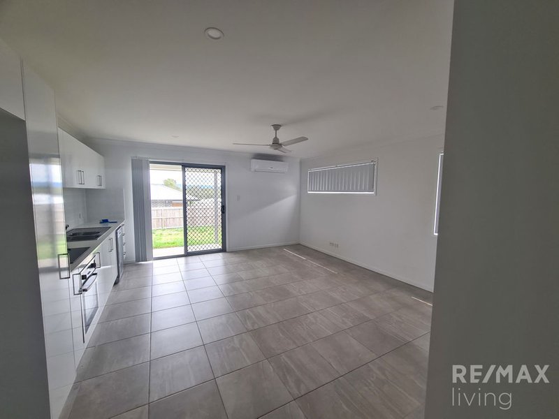 Photo - 2/42 Cronin Street, Morayfield QLD 4506 - Image 6