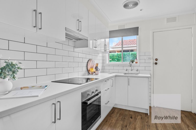 Photo - 2/42 Harbury Street, Reservoir VIC 3073 - Image 1