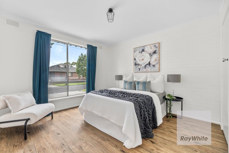 Photo - 2/42 Harbury Street, Reservoir VIC 3073 - Image 6