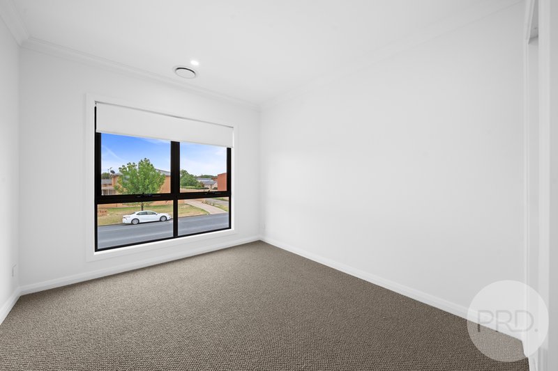 Photo - 242 Kincaid Street, Wagga Wagga NSW 2650 - Image 12