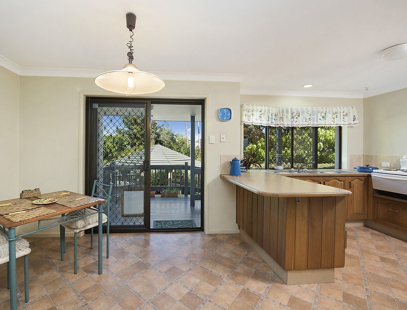 Photo - 242 Mooloolaba Road, Buderim QLD 4556 - Image 3